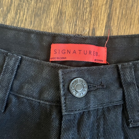 Signature Nordstrom Distressed Cutoff Shorts - Picture 3 of 5